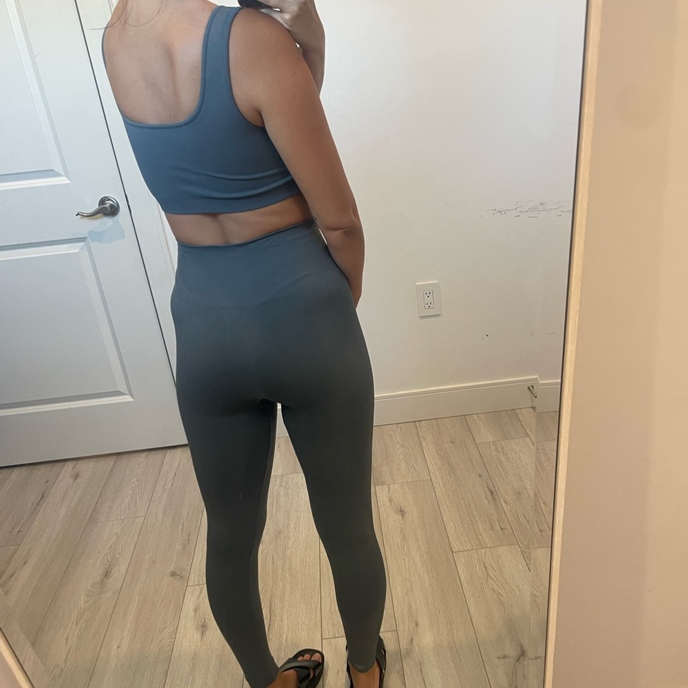 Set Active Sculpt Flex Matching Two Piece - Picture 8 of 16